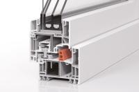 Mittelsteg im Kunststofffenster Profil PaXabsolut 4 erschwert das Aufhebeln