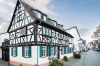 Holz-Fenster im Baudenkmal