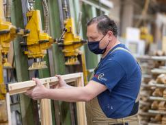 Holzfenster-Produktion in Bad Lausick während Corona-Pandemie