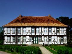 Gutshaus Kuchelmiss 1650 Kastenfenster Kiefer Krakow See