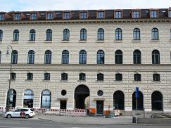 PaX-Kastenfenster mit geschlossener Brüstungsfuge im Stadtpalais München