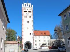 Ehemaliges Stadttor aus dem 15 Jhd. mit PaX Kastenfenstern aus Fichte in München