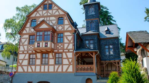 Spätbarockes Fachwerkhaus mit PaXretro58 aus Eukalyptus in Boppard