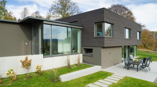 Hochwertiges Neubau-Wohnhaus mit Holz-Aluminium-Fenstern von PaX in Schönheide