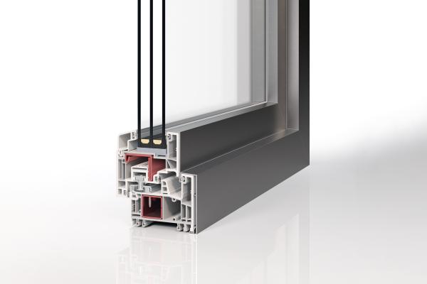 Profilquerschnitt Kunststoff-Fenster PaXabsolut 4 Alublend flächenversetzt