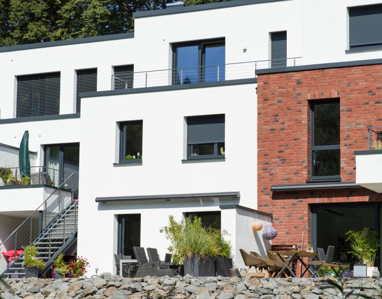 Kunststoff-Fenster von PaX im Neubau