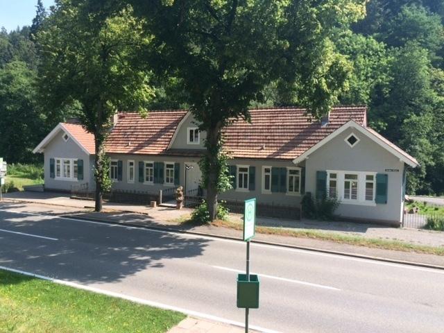 PaXpur58 Denkmalfenster aus Lärche für Badhaus in Bad Liebenzell