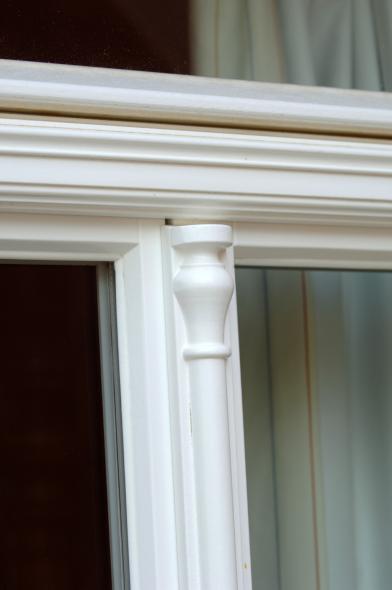 Installation von denkmalgerechten PaXretro58 Fenstern in altem Mühlengebäude in Kreuzau-Obermaubach Detailaufnahme