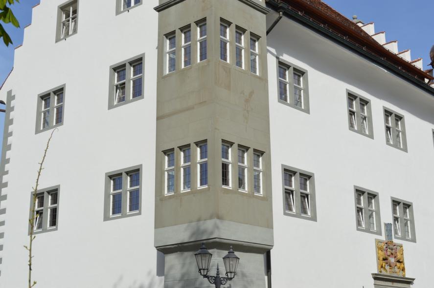 PaXretro58 aus Kiefer für "österreichisches Schlösschen" in Radolfzell Eckansicht nah