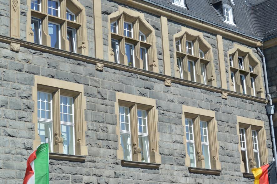 PaXretro68 Eukalyptusfenster für Rathaus in Remscheid