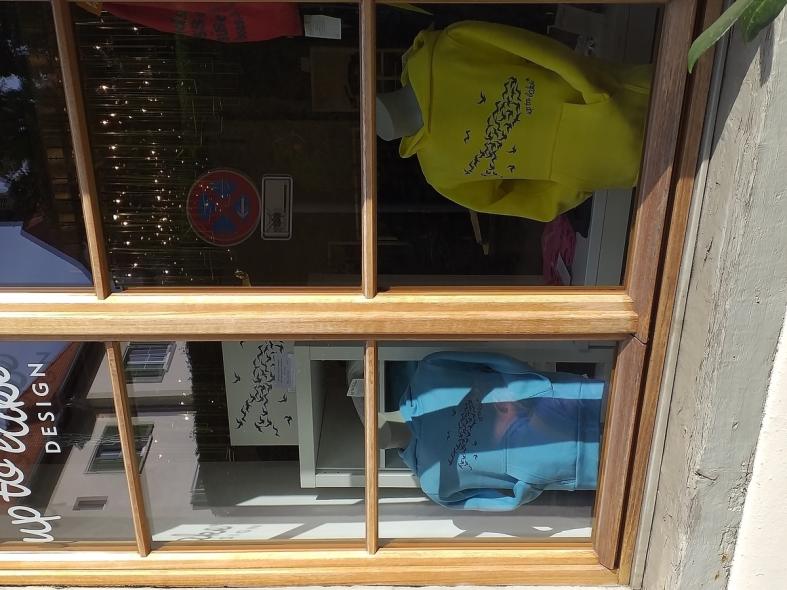 Rekonstruierte Holzfenster vom Typ PaXretro58 für Stadthaus in Überlingen Nahaufnahme