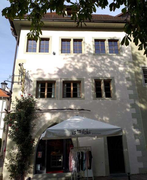 Rekonstruierte Holzfenster vom Typ PaXretro58 für Stadthaus in Überlingen