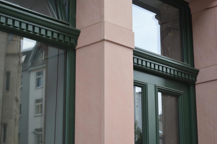 PaXcontur68 aus Eukalyptus für Stadthaus aus der Neorenaissance in Frankfurt am Main Detailaufnahme
