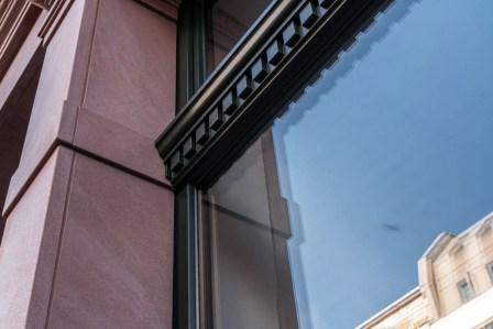 PaXcontur68 aus Eukalyptus für Stadthaus aus der Neorenaissance in Frankfurt am Main Detailaufnahme