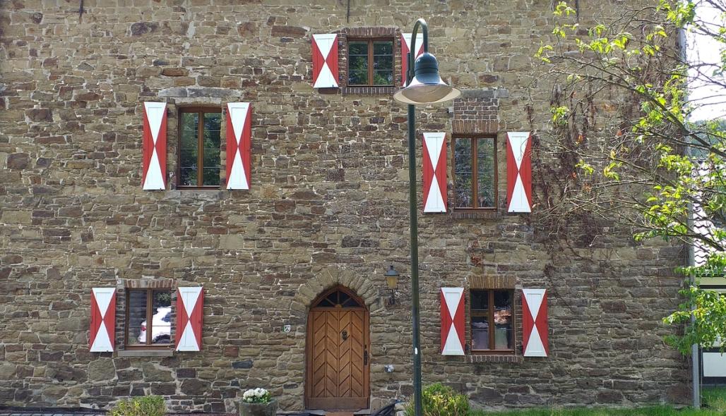 PaXretro68 aus Eukalyptus für ein mittelalterliches Wohnhaus in Rösrath