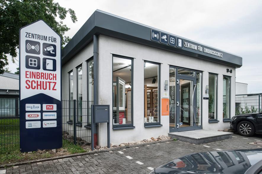 Ohrem & Wilkening - Ausstellung außen