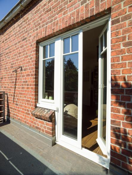 Die Sprossenaufteilung der Terrassentür wurde nach historischem Vorbild definiert