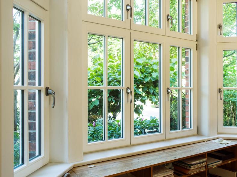 Sprossenfenster für historisches Gebäude mit Ensembleschutz in Hamburg