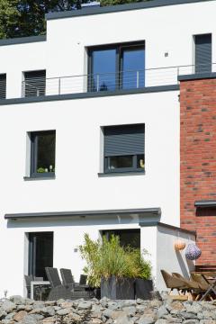 Kunststoff-Fenster von PaX im Neubau